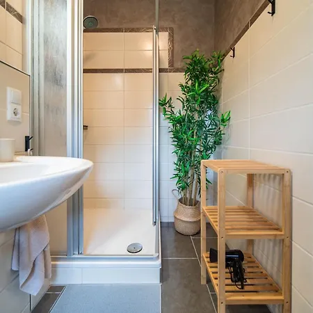 Stylish Apartment By The Rhine River Koblenz  Exterior photo
