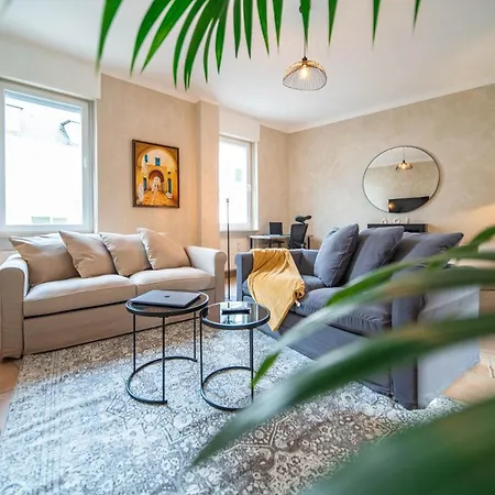 Stylish Apartment By The Rhine River Koblenz  Exterior photo