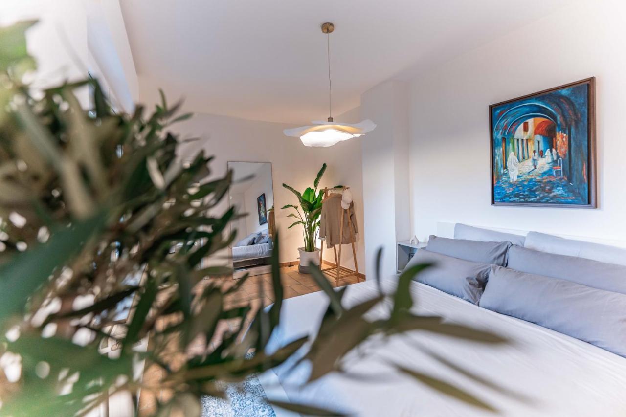 Stylish By The Rhine River Apartment